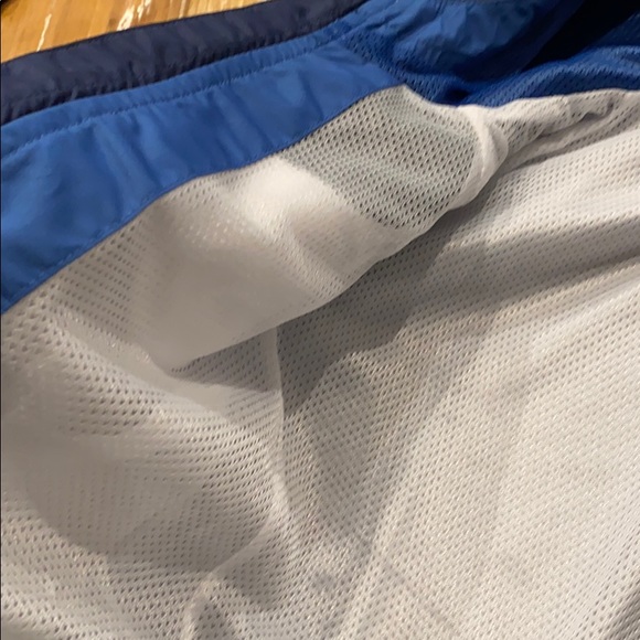 NEW Nike Youth Windbreaker - Picture 7 of 8